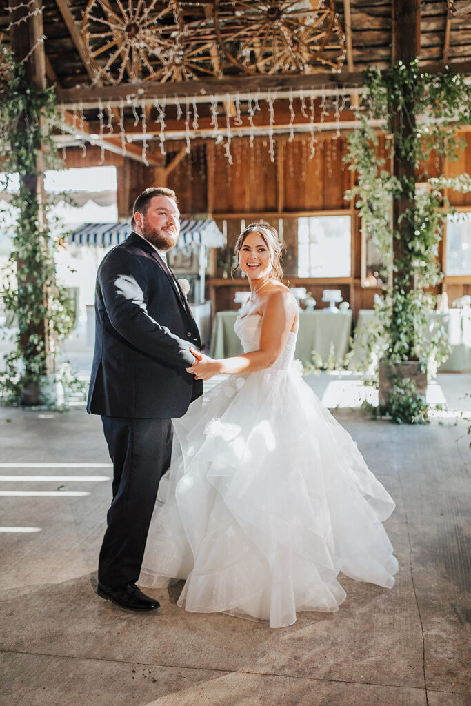 West Event Co | Sonoma County Wedding Planner | couple dancing
